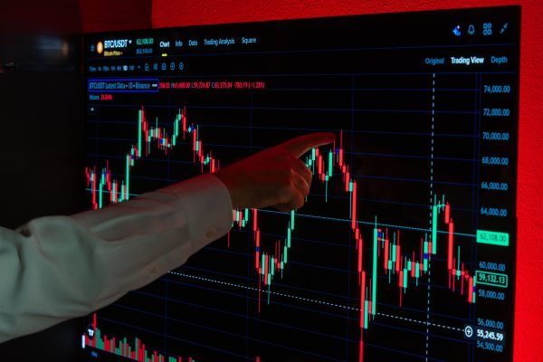 Blockchain transaction tracing for crypto fraud investigation